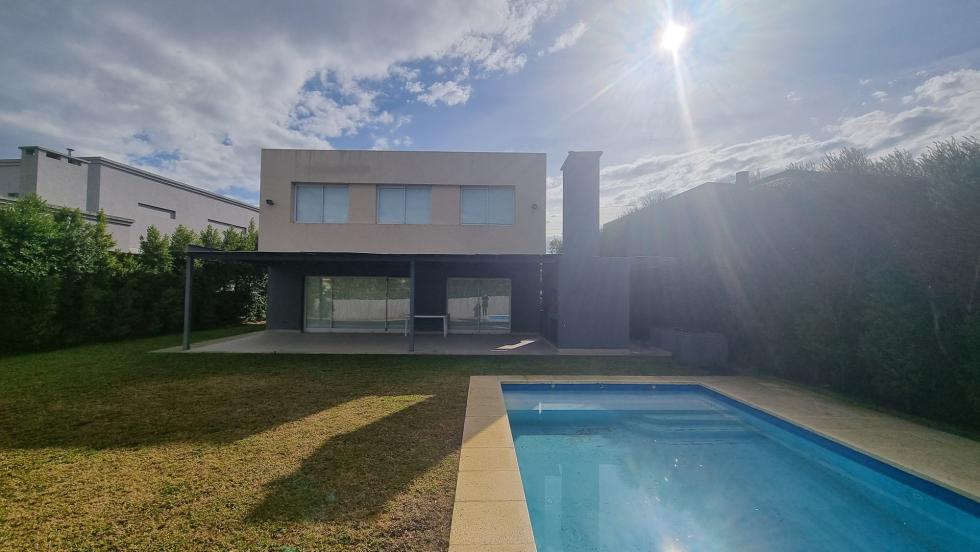 Casa 4 dormitorios en venta en Nordelta, Tigre