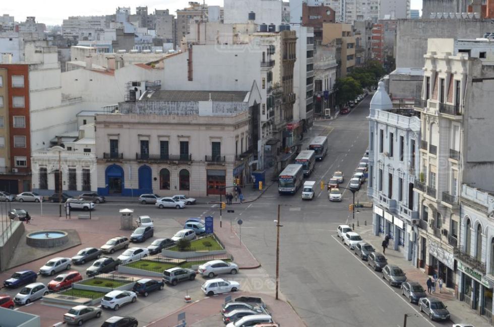 Oficina en venta en Ciudad Vieja, Montevideo