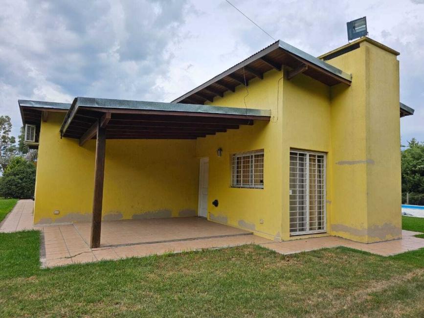 Casa 2 dormitorios en venta en Parque Jularo, Exaltacion de la Cruz
