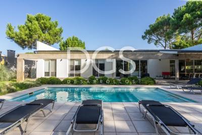 Casa 3 dormitorios en venta en La Herradura, Pinamar