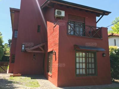 Casa 3 dormitorios en alquiler en Francisco Álvarez, Moreno