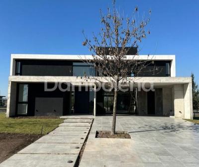 Casa 3 dormitorios en venta en Terravista, General Rodriguez