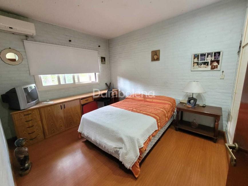 Casa 5 dormitorios en venta en Francisco Álvarez, Moreno