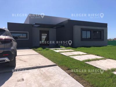 Casa 3 dormitorios en venta en Club Manuel Belgrano, Escobar