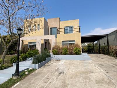 Casa 3 dormitorios en alquiler en Santa Guadalupe, Pilar del Este
