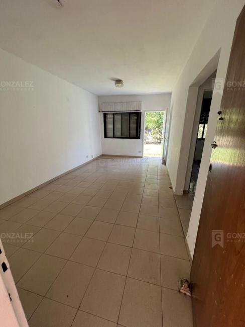 Casa 2 dormitorios en alquiler en Pilar