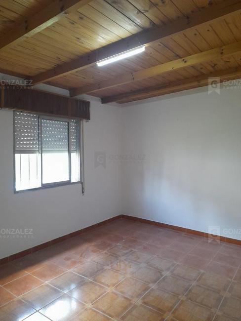 Casa 2 dormitorios en alquiler en Pilar