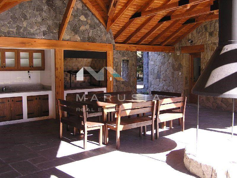 Casa 5 dormitorios en venta en Villa La Angostura, Villa La Angostura
