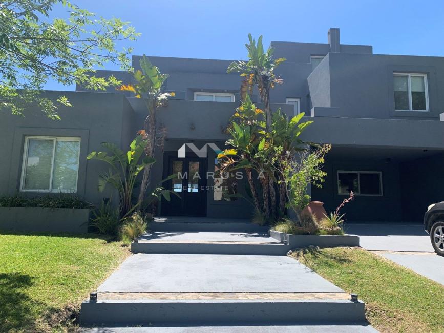 Casa 4 dormitorios en venta en Nordelta, Tigre