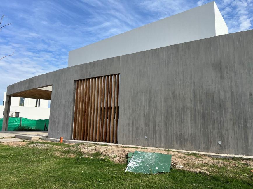 Casa 3 dormitorios en venta en Villanueva, Tigre