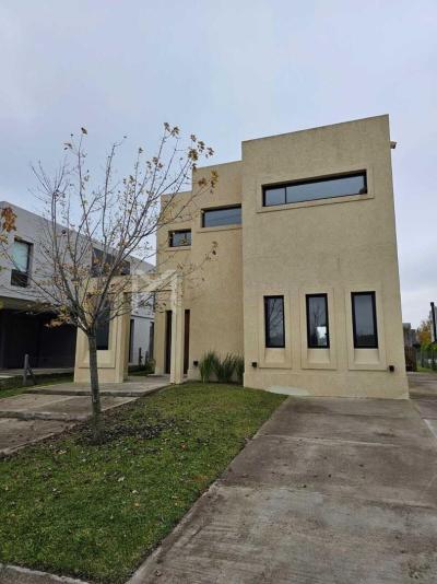 Casa 3 dormitorios en venta en Nordelta, Tigre