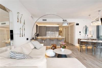 Departamento 3 dormitorios en venta en Brickell, Miami
