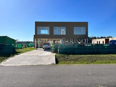 Casa 3 dormitorios en venta en Matisse Barrio Privado, Campana