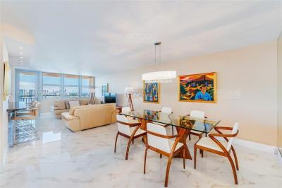Departamento 2 dormitorios en venta en Sunny Isles, Miami