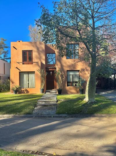 Casa 3 dormitorios en venta en Bosque Chico, Pilar
