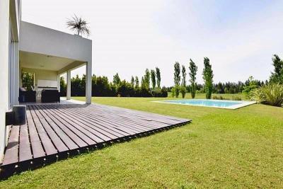 Casa 4 dormitorios en venta en Nordelta, Tigre