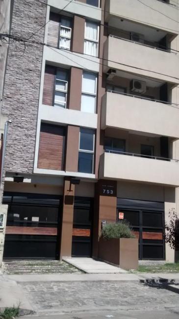 Departamento 2 dormitorios en venta en Castelar, Moron