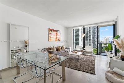 Departamento 1 dormitorios en venta en Brickell, Miami