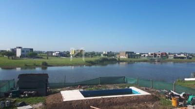 Casa 4 dormitorios en venta en El Canton, Escobar