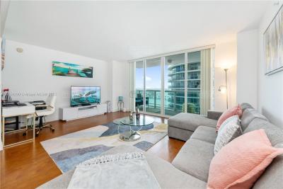 Departamento 1 dormitorios en venta en Edgewater, Miami