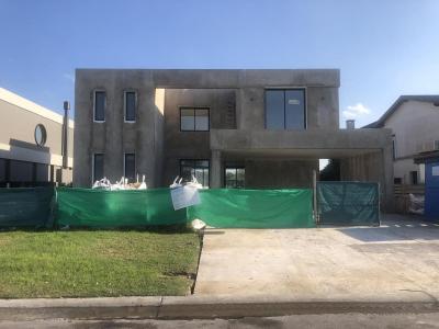 Casa 4 dormitorios en venta en San Matias, Escobar