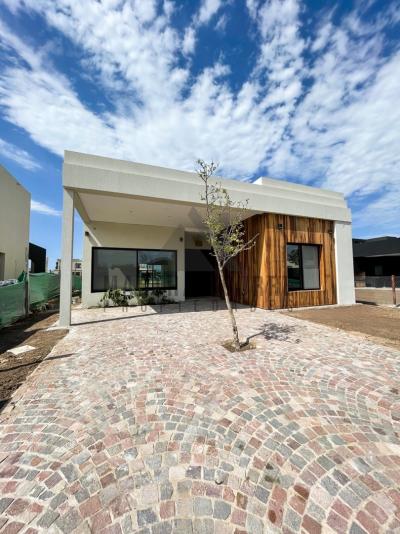 Casa 3 dormitorios en venta en El Aljibe, Pilar