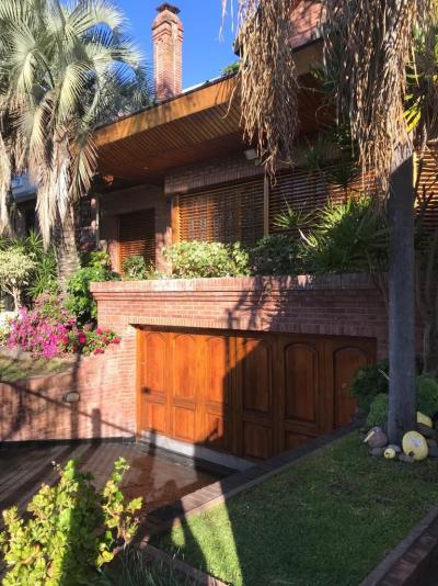 Casa 4 dormitorios en venta en Acassuso, San Isidro