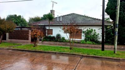 Casa 2 dormitorios en venta en Adrogue, Almirante Brown