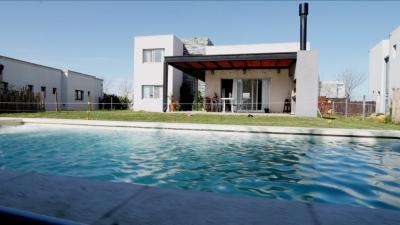 Casa 3 dormitorios en venta en El Canton, Escobar