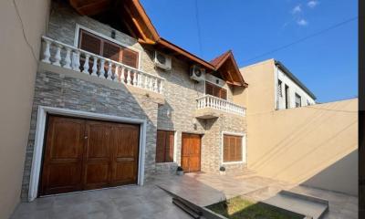 Casa 4 dormitorios en venta en Villa Celina, La Matanza