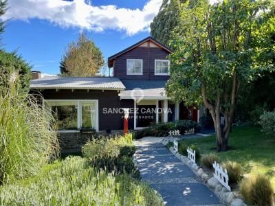 Casa 2 dormitorios en venta en Las Victorias, Bariloche