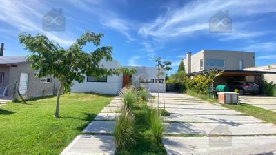 Casa 3 dormitorios en venta en Pilar del Este, Pilar