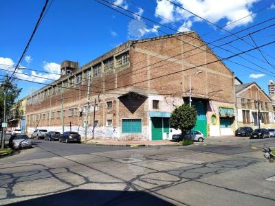 Depósito en venta en Avellaneda
