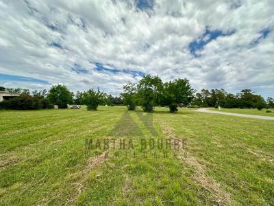 Terreno en venta en Pinares CC, Exaltacion de la Cruz