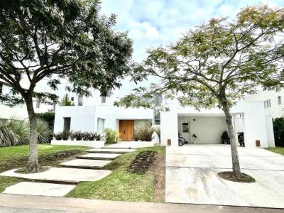 Casa 4 dormitorios en venta en Nordelta, Tigre