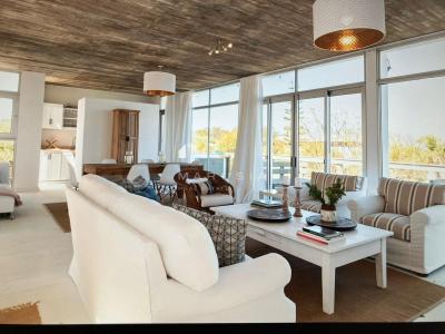 Casa 4 dormitorios en alquiler temporario en Punta del Este, Punta del Este