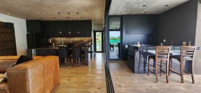 Casa 3 dormitorios en alquiler en Villanueva, Tigre