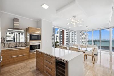 Departamento 2 dormitorios en venta en Edgewater, Miami