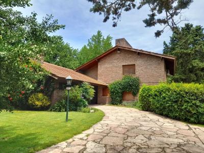 Casa 4 dormitorios en venta en Highland Park CC, Pilar