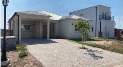 Casa 3 dormitorios en venta en Pilar del Este, Pilar