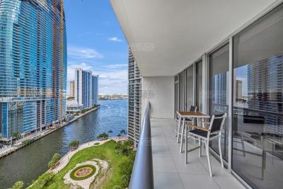 Departamento 1 dormitorios en venta en Brickell, Miami