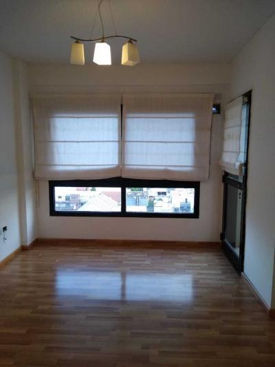 Departamento 2 dormitorios en alquiler en Berazategui