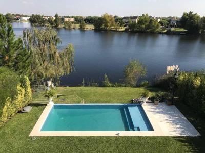 Casa 6 dormitorios en venta en Villanueva, Tigre
