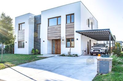 Casa 4 dormitorios en venta en Lagoon Pilar, Pilar