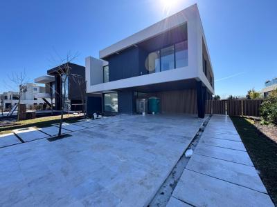 Casa 5 dormitorios en venta en Nordelta, Tigre