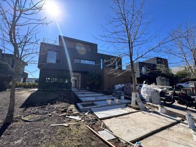 Casa 5 dormitorios en venta en Nordelta, Tigre