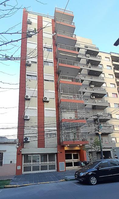 Departamento 2 dormitorios en venta en Caseros, Tres de Febrero