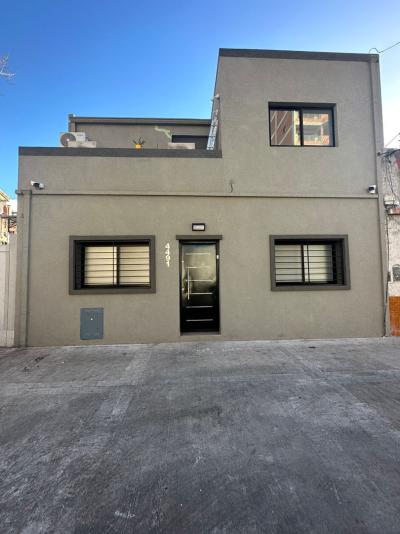 Departamento 2 dormitorios en venta en Caseros, Tres de Febrero