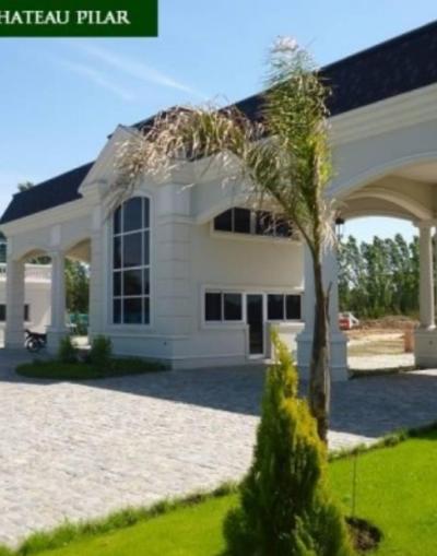 Casa 4 dormitorios en venta en Chateau Pilar, Pilar