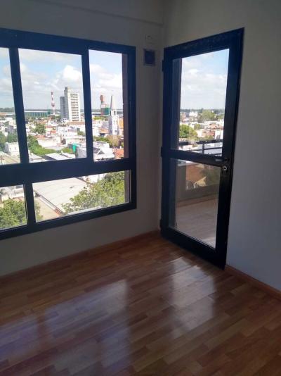 Departamento 2 dormitorios en alquiler en Berazategui